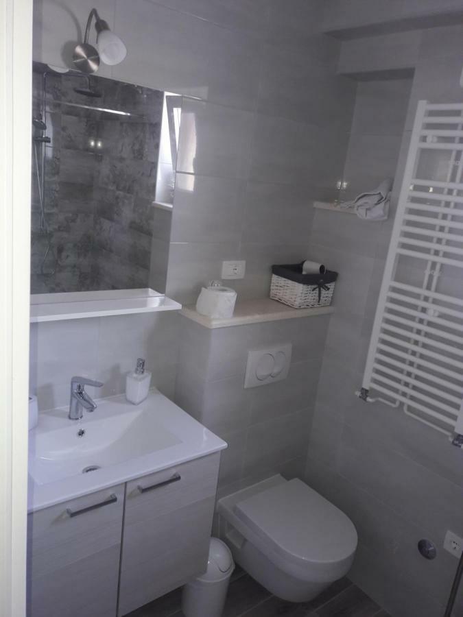 Apartment Tea 2 Primosten Bagian luar foto