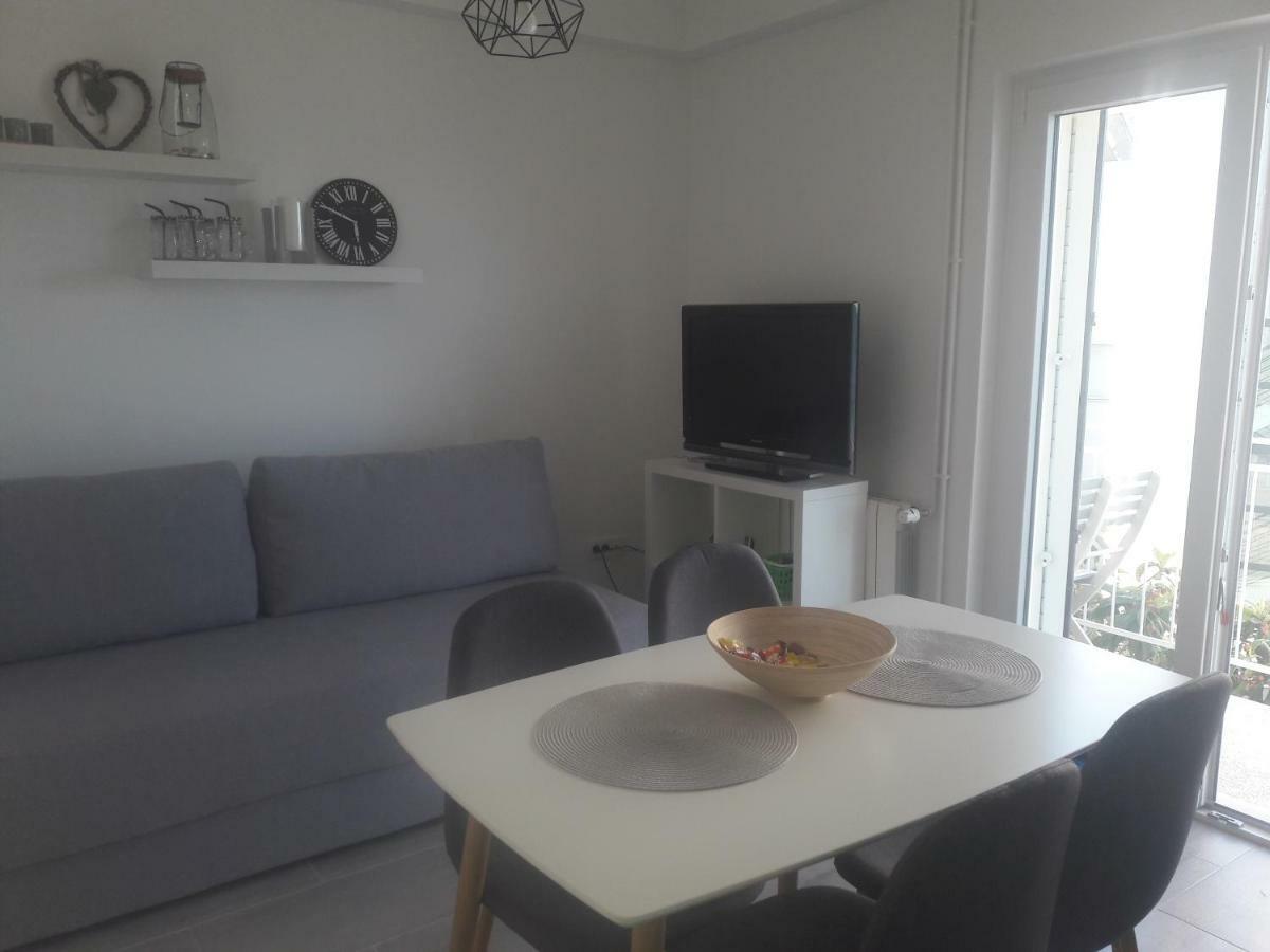 Apartment Tea 2 Primosten Bagian luar foto